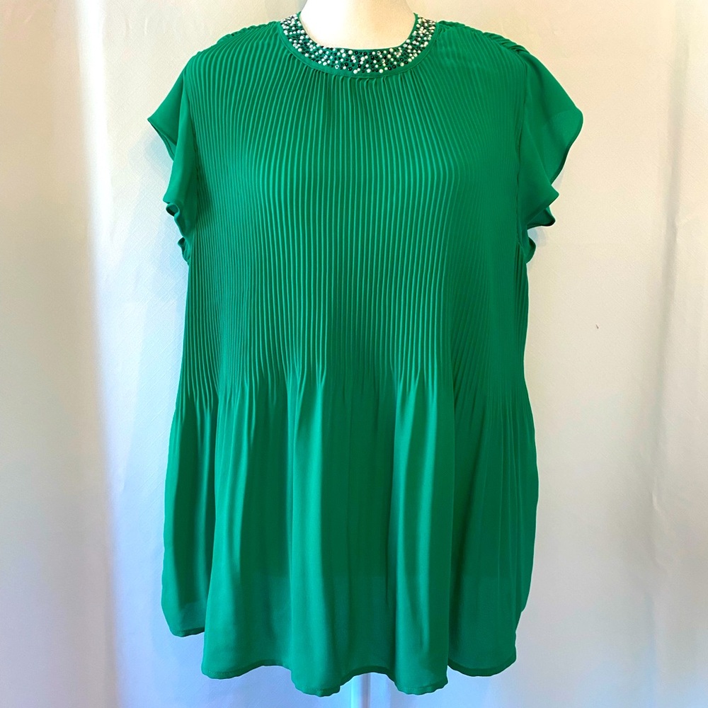 Adrianna Papell Emerald Green Beaded Neck Cap Sleeve Flowy Pleated Blouse Medium